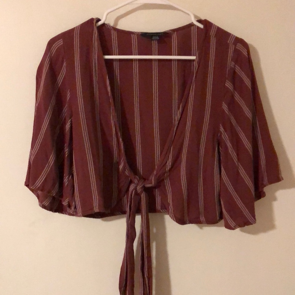 American Eagle tie front top